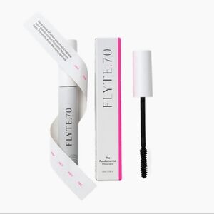 FLYTE.70 The Fundamental. Mascara ~ NWT